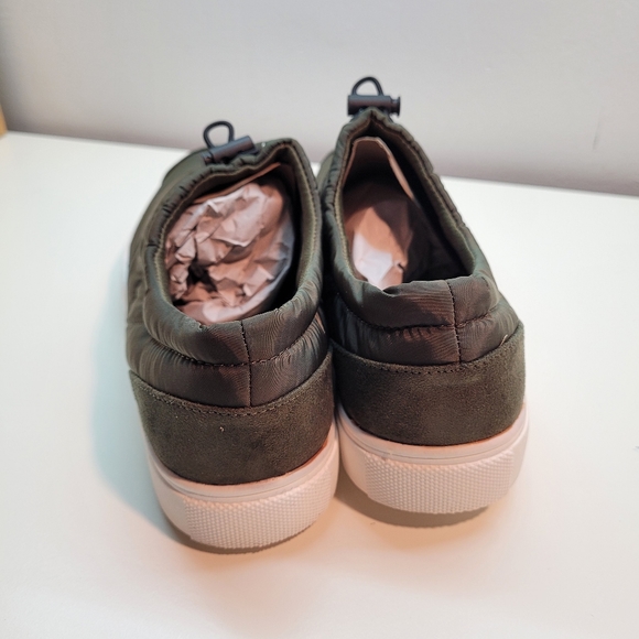 ALLOT Women Olive Green Quilted Umbrella Slip On Outdoor Shoes -Women's 6.5 - Picture 7 of 15